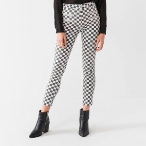 NEVER WORN - High-rise black & white checkered jeans